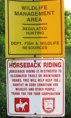 sign at the entrance - horseback riding allowed