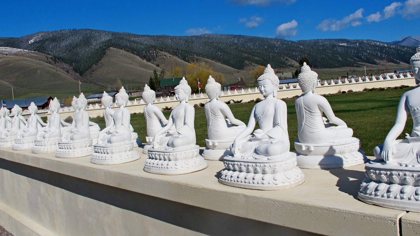 Garden Of One Thousand Buddhas Arlee Mt Roadside Attractions
