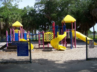 Consignment Shopspetersburg on Lake Vista Playground   St  Petersburg  Fl   Public Playgrounds On