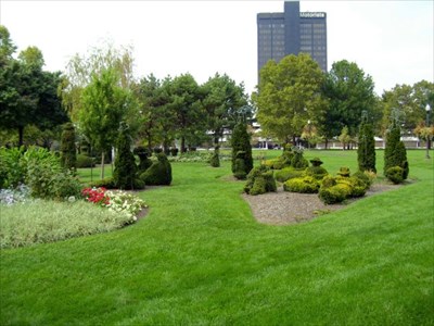 Deaf School Park Topiary Garden Columbus Ohio Topiaries On
