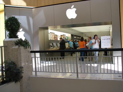 Apple Store - St. Louis Galleria - St. Louis, Missouri - Apple Stores on www.strongerinc.org