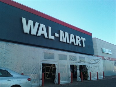 What are the store hours for Walmart automotive?