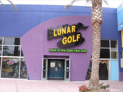 Lunar Mini Golf - Great Mall