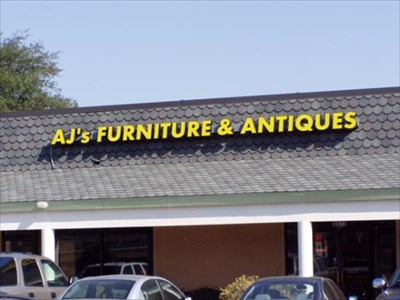 Jacksonville Furniture on Aj Furniture And Antiques   Jacksonville  Florida   Antique Shops On