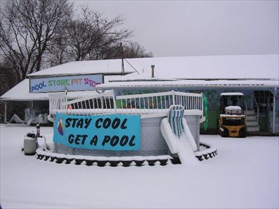 Cool Pool Sign in Trenton, OH - Unintentionally Funny Signs on ...