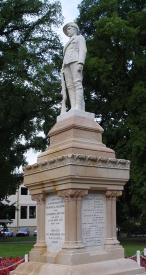 The Boer War memorial :: Goulburn
