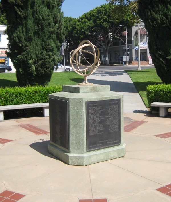 Whittier 1976 Bicentennial Peace Memorial