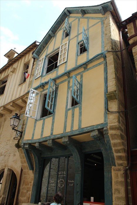 Maison - 19 rue Saint-Guenhaël - Vannes, France - Monuments Historiques ...